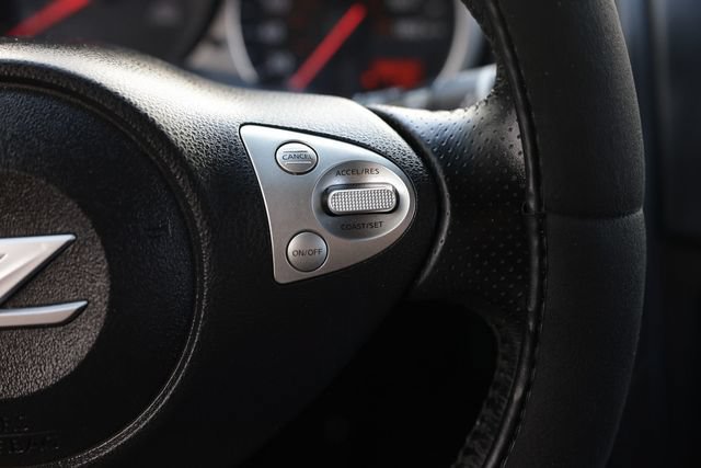 Used 2016 Nissan 370Z Coupe RWD image 24