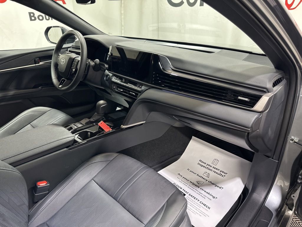 Used 2025 Toyota Camry XSE image 13