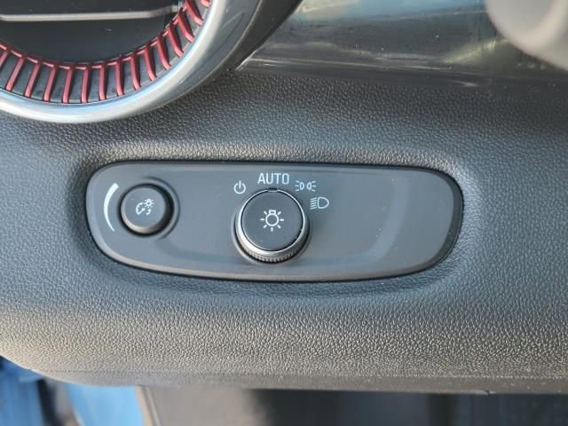 Used 2024 Chevrolet Trax RS image 19