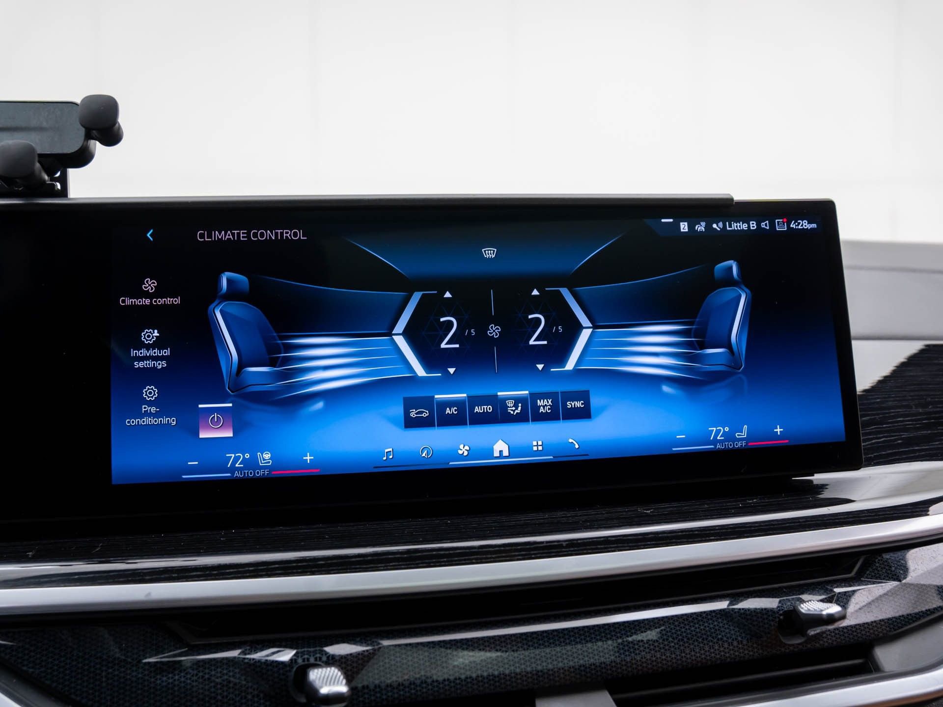 Used 2024 BMW X5 xDrive40i w/ M Sport Package image 23