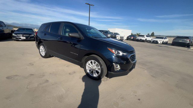 Used 2020 Chevrolet Equinox LS w/ LS Convenience Package image 2