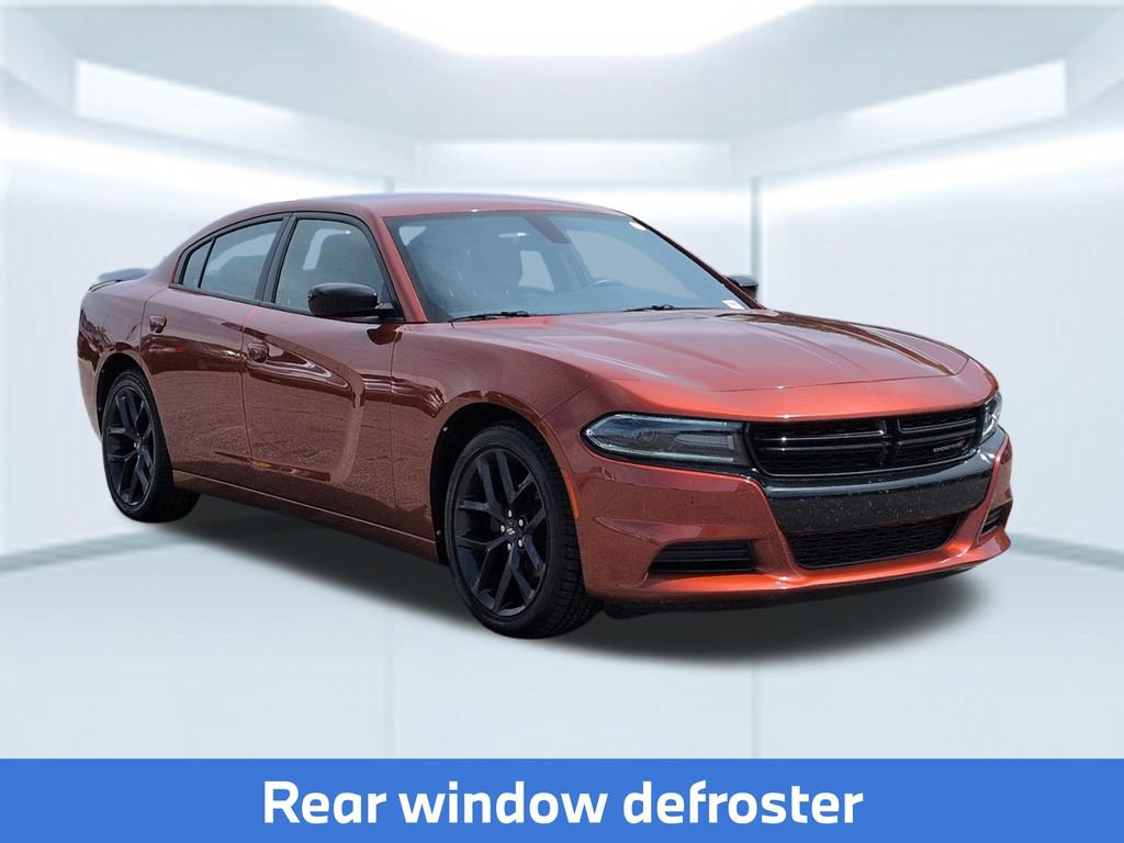 Used 2020 Dodge Charger SXT w/ Blacktop Package image 9
