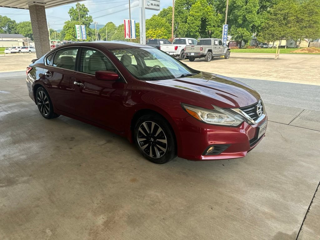 Used 2017 Nissan Altima 2.5 SV FWD image 3