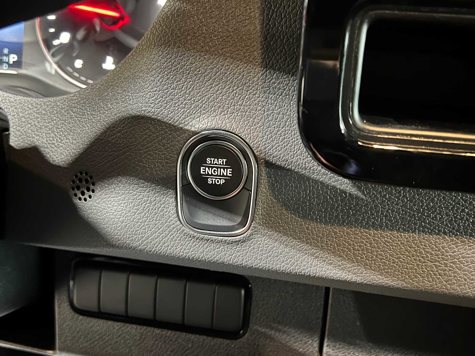 Used 2025 Mercedes-Benz Sprinter 2500 image 29