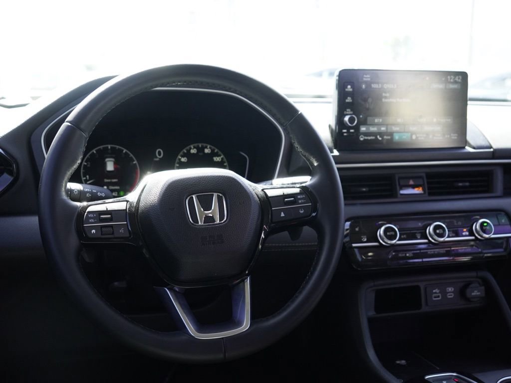 Used 2025 Honda Pilot Touring image 24