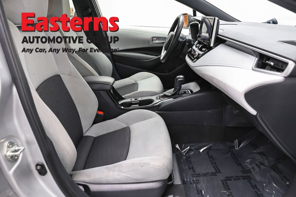 Used 2024 Toyota Corolla SE w/ SE Package FWD image 23