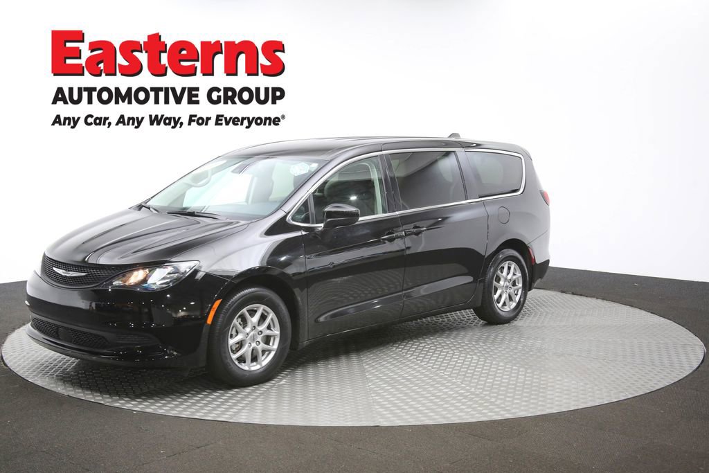 Used 2024 Chrysler Voyager LX image 54