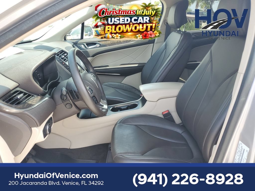 Used 2017 Lincoln MKC Reserve w/ Lincoln MKC Climate Package AWD/4WD image 23