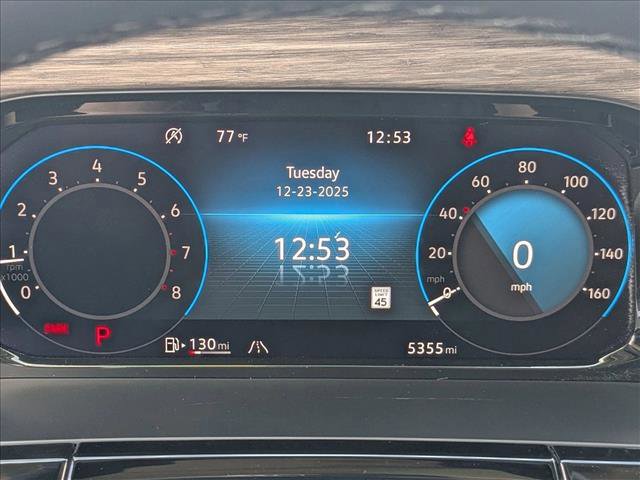 Used 2025 Volkswagen Atlas SEL Premium R-Line image 11