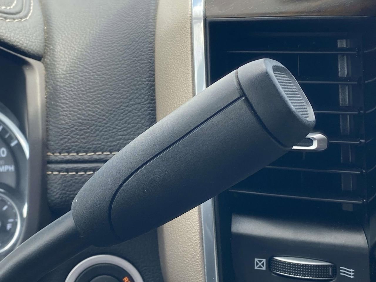 Used 2024 RAM 2500 Laramie image 22