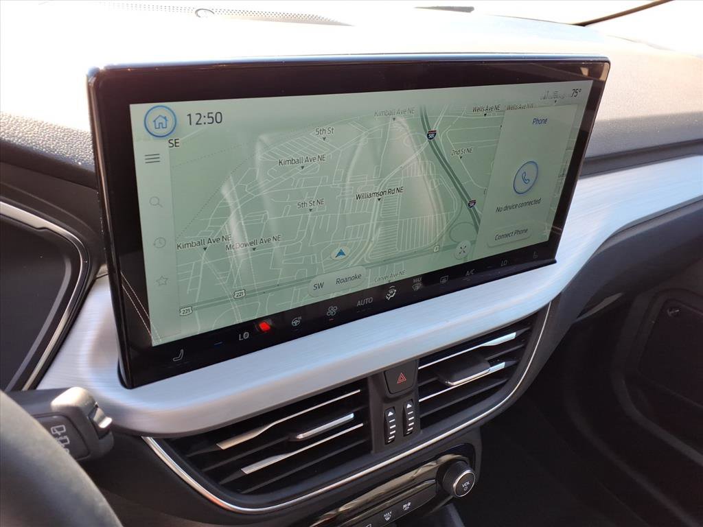 Used 2025 Ford Escape SE w/ PHEV Premium Package image 13