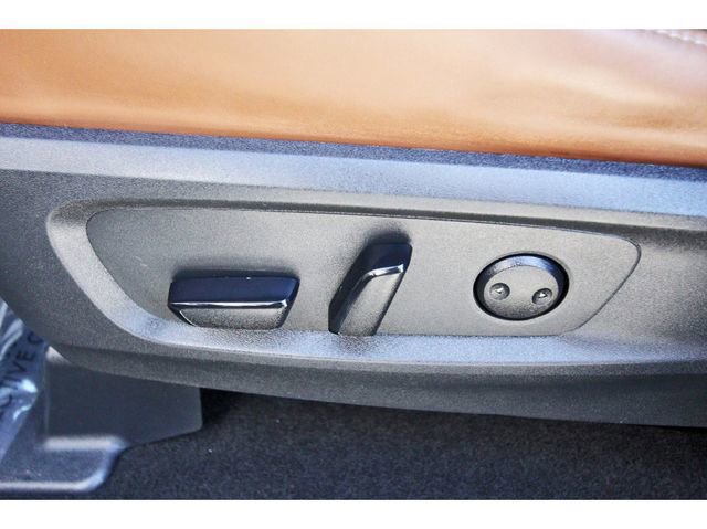 Used 2023 Nissan Pathfinder Platinum w/ Cargo Package AWD/4WD image 28