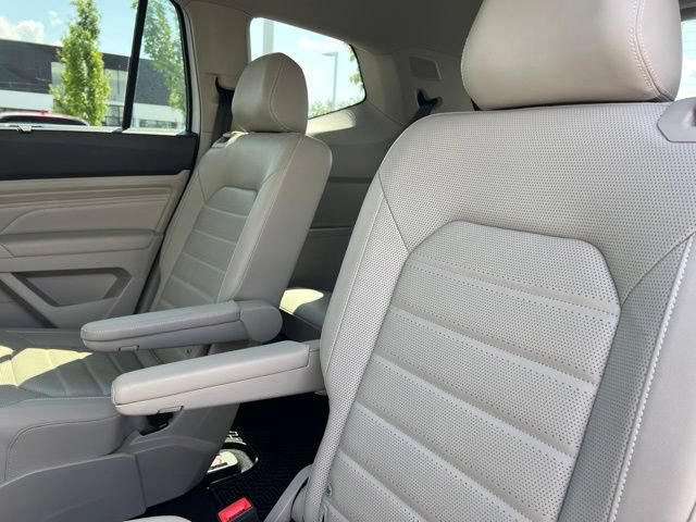 Used 2021 Volkswagen Atlas SEL Premium AWD/4WD image 34