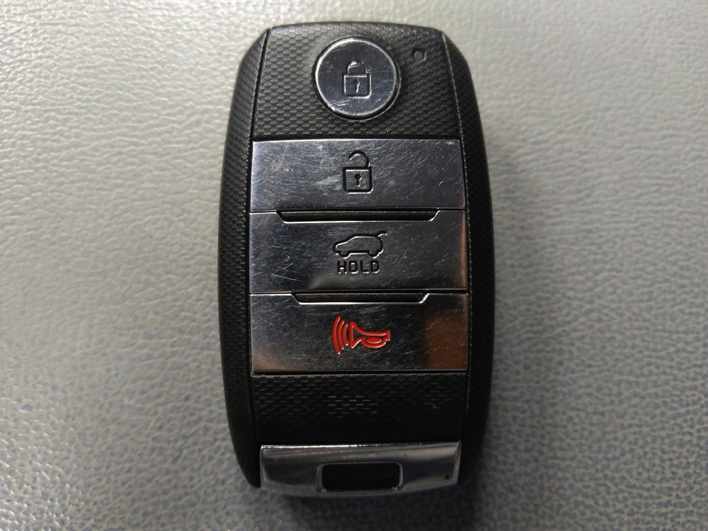 Used 2016 Kia Sorento SX image 32