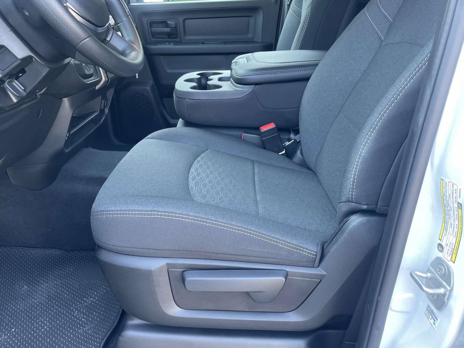 New 2026 RAM 3500 Tradesman AWD/4WD image 10