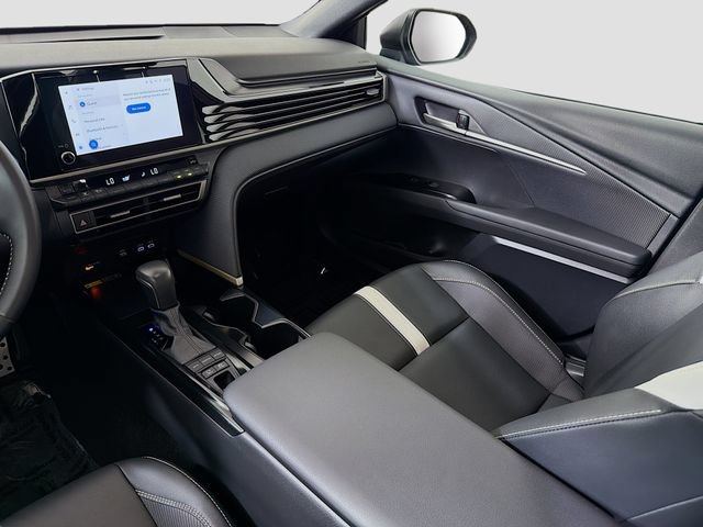Used 2025 Toyota Camry SE FWD image 23