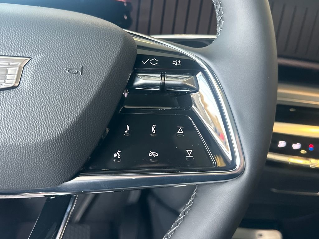 New 2026 Cadillac Lyriq Premium Luxury image 18