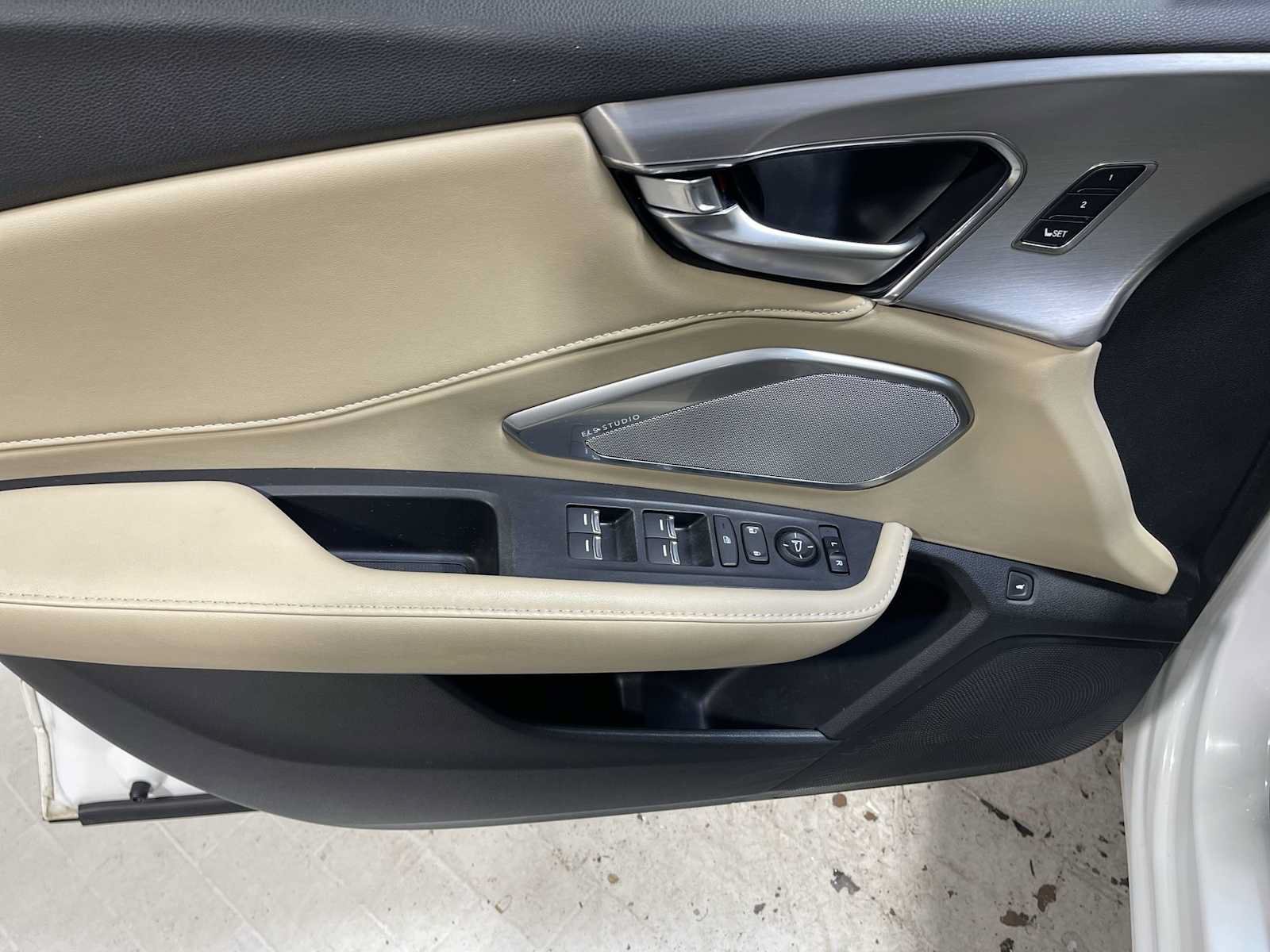 Used 2021 Acura RDX w/ Technology Package FWD image 22