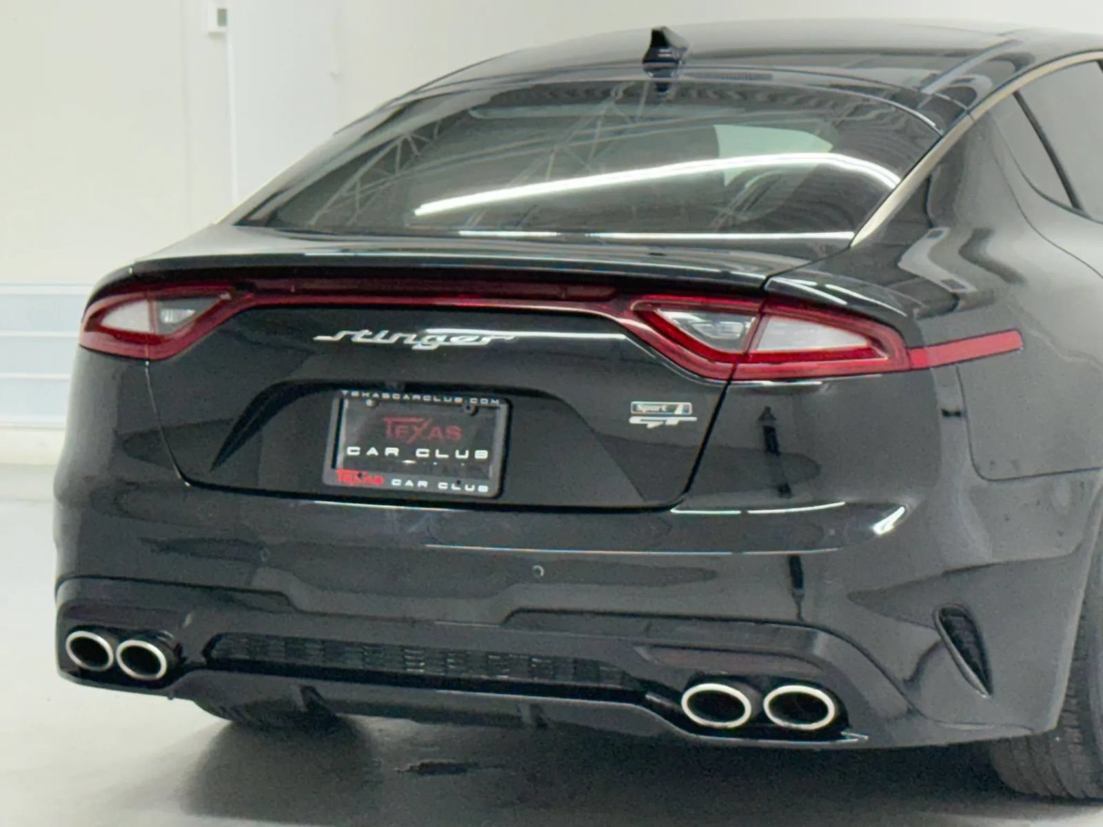 Used 2018 Kia Stinger GT2 AWD/4WD image 40