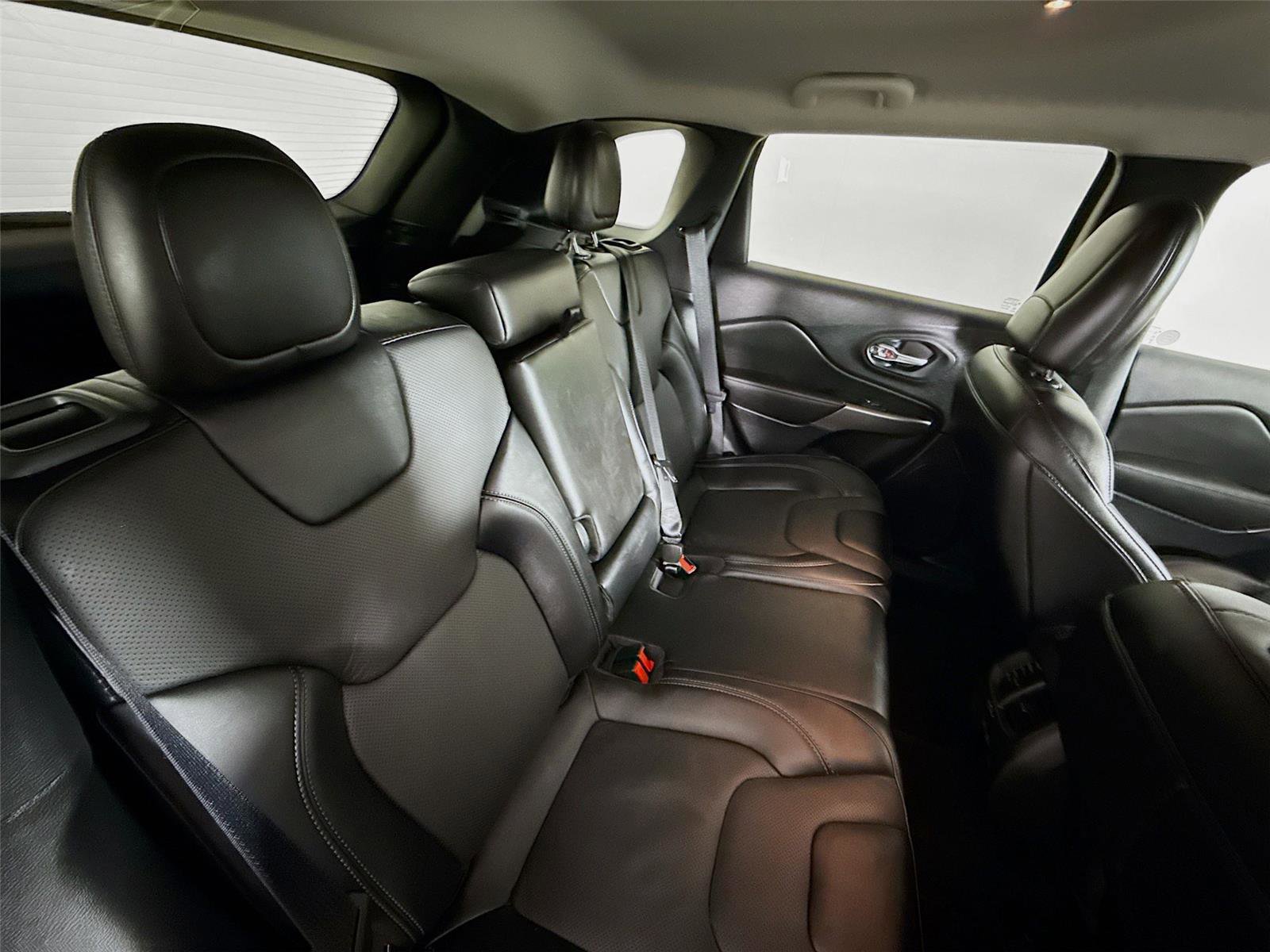 Used 2022 Jeep Cherokee Latitude Lux image 25