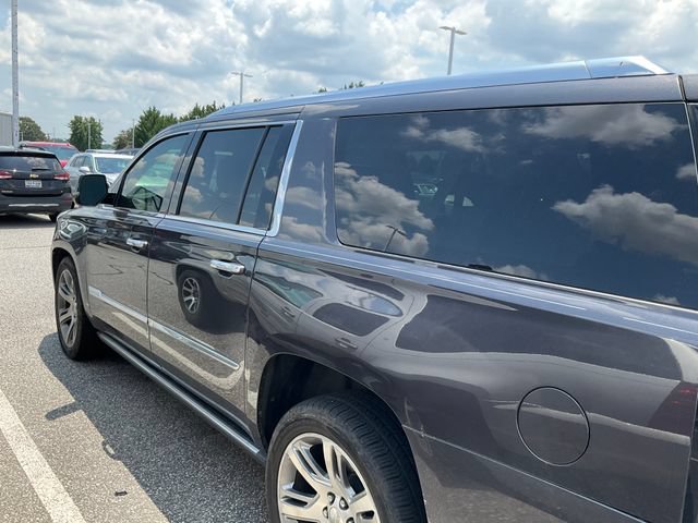 Used 2015 Cadillac Escalade ESV Premium AWD/4WD image 4