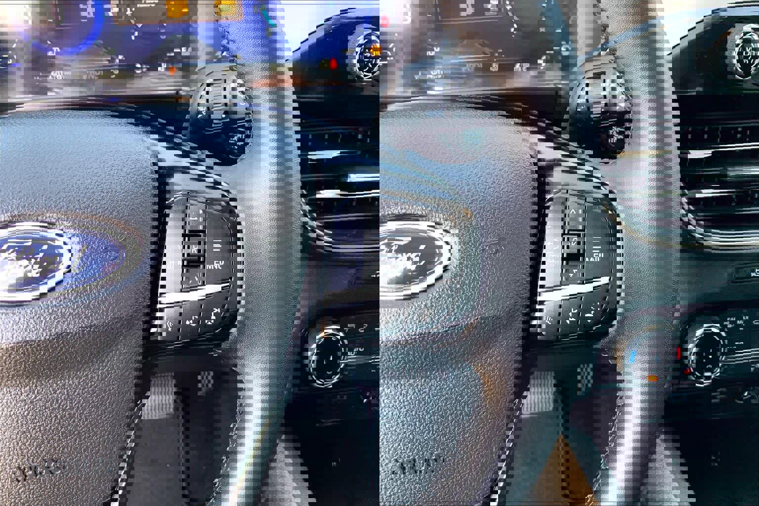 Used 2022 Ford Escape SEL w/ Technology Package image 21