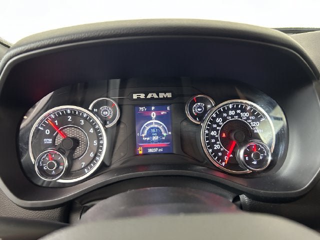 Used 2023 RAM 1500 Lone Star AWD/4WD image 17