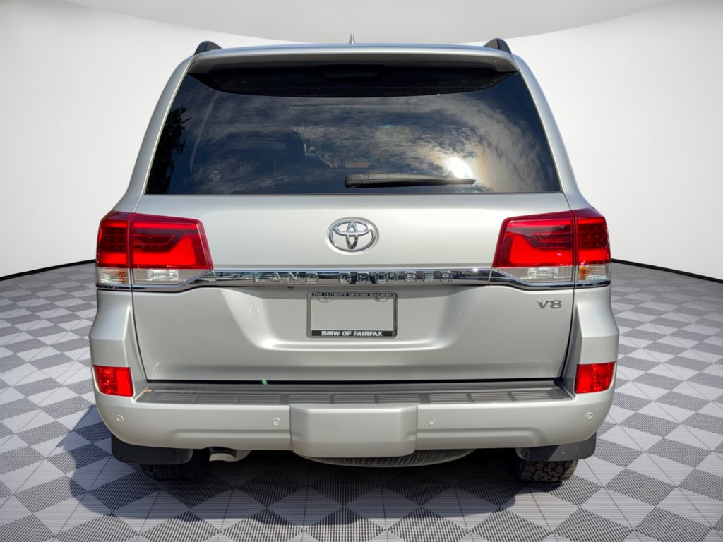 Used 2018 Toyota Land Cruiser AWD/4WD image 11
