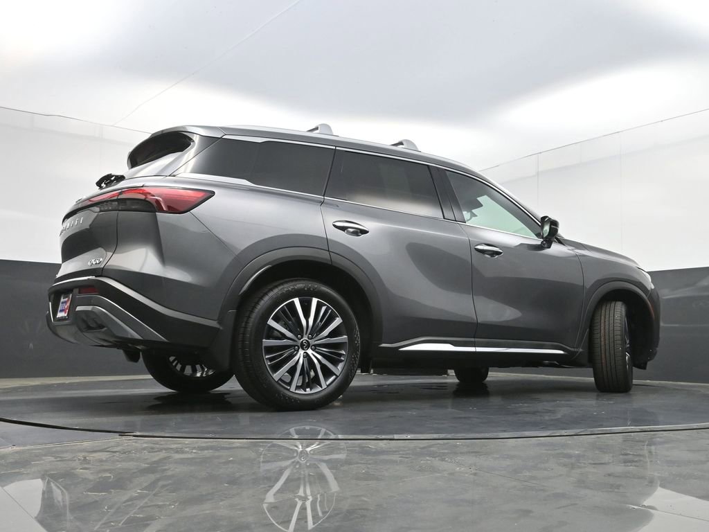 Used 2023 INFINITI QX60 Sensory w/ Cargo Package image 37