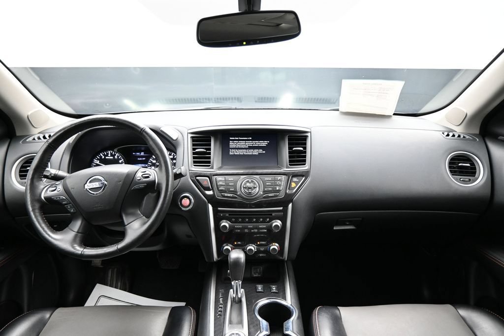 Used 2020 Nissan Pathfinder SL AWD/4WD image 15