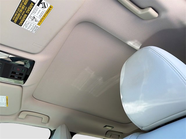 Used 2025 Mitsubishi Outlander SEL image 28