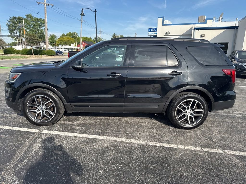 Used 2016 Ford Explorer Sport w/ Equipment Group 401A AWD/4WD image 6