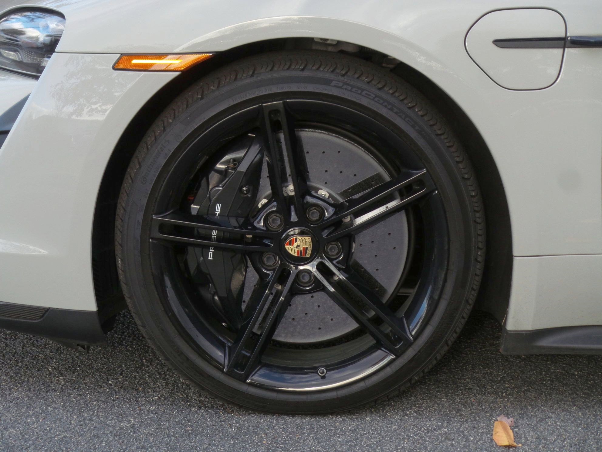 Used 2021 Porsche Taycan Turbo S image 19