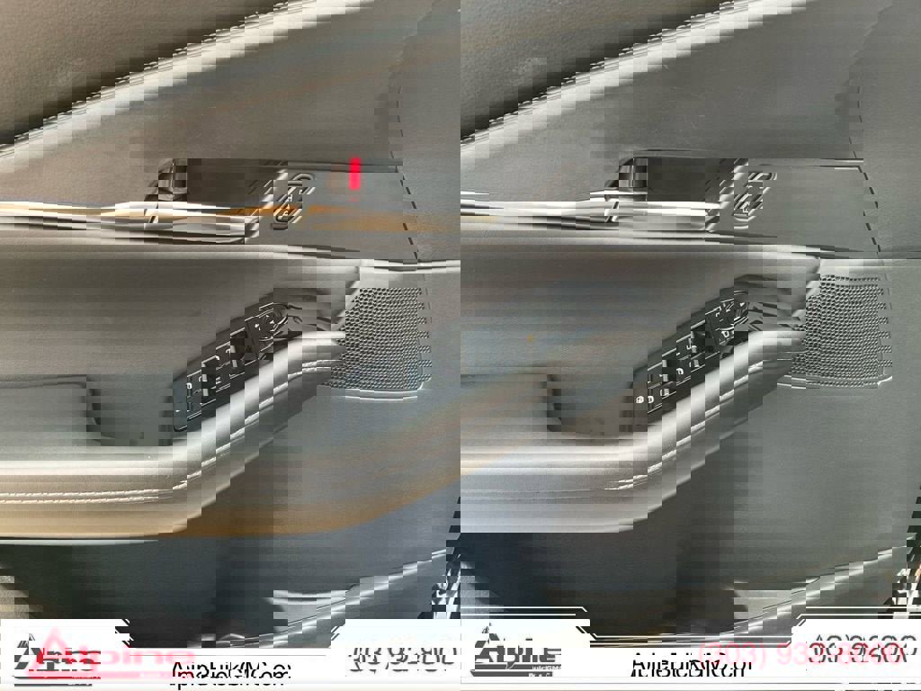 Used 2025 MAZDA CX-30 AWD 2.5 S w/ Preferred Package image 17