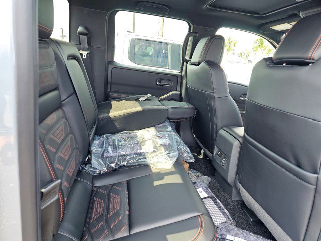 New 2025 Nissan Frontier PRO-4X w/ Pro Premium Package image 17