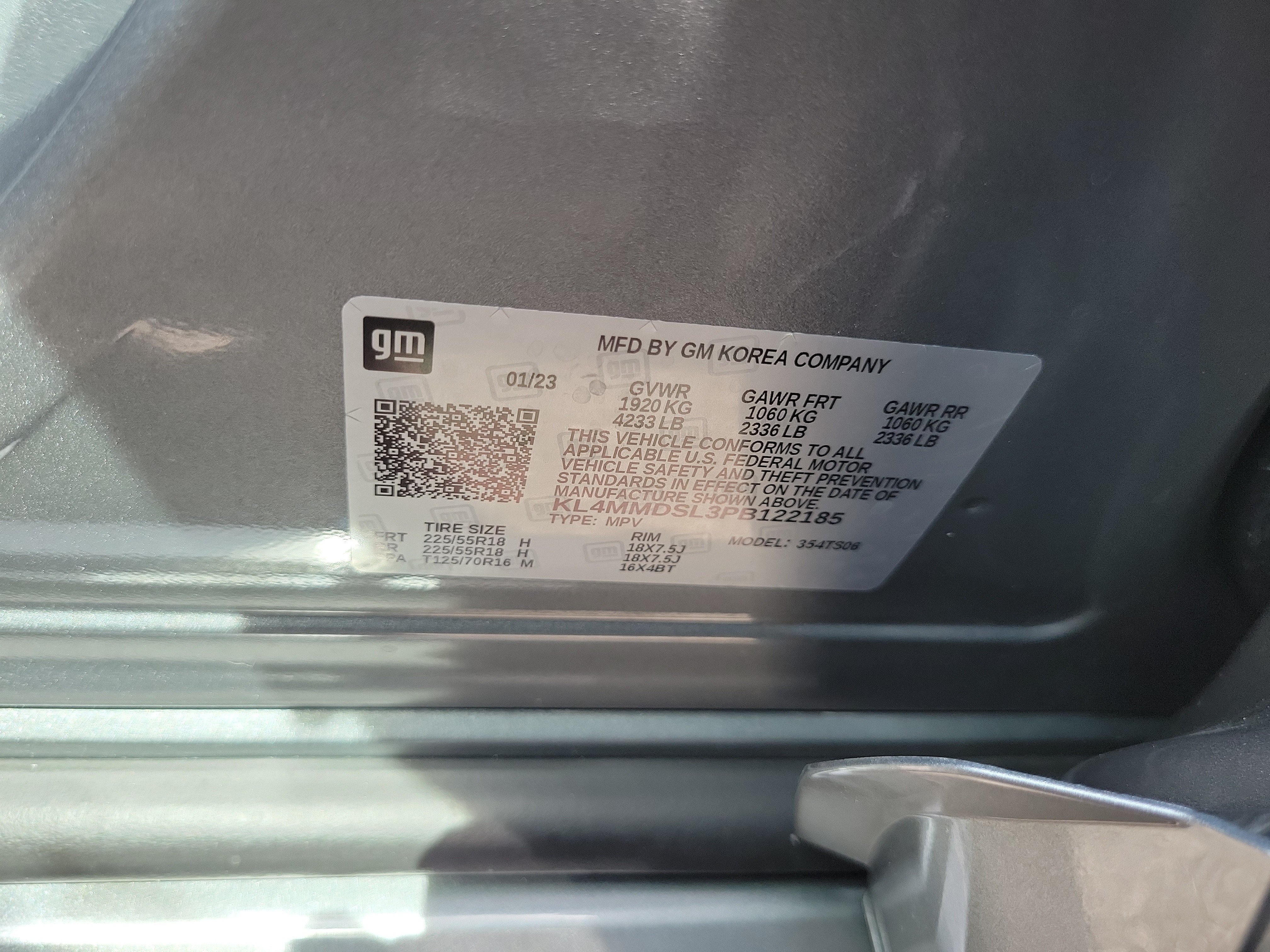 Used 2023 Buick Encore GX Select w/ Sport Touring Package FWD image 30