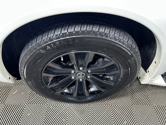 Used 2020 Nissan Armada Platinum w/ Captain's Chairs Package image 10