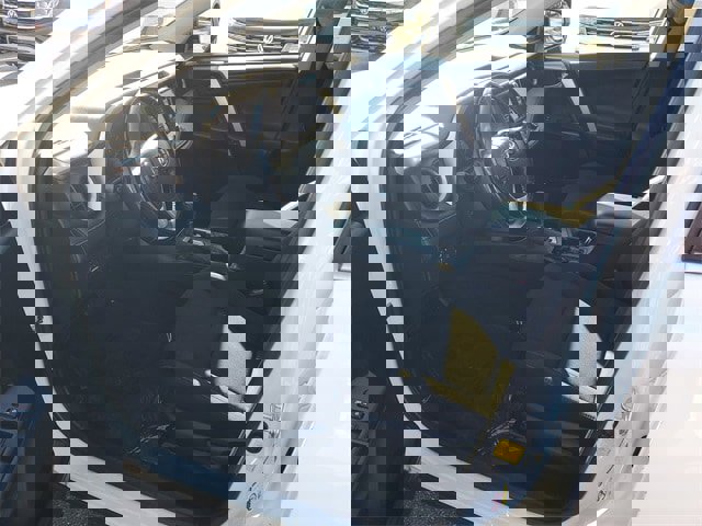 Used 2018 Toyota RAV4 XLE image 16