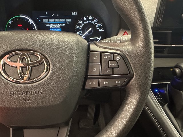 Certified 2025 Toyota Sienna LE FWD image 20