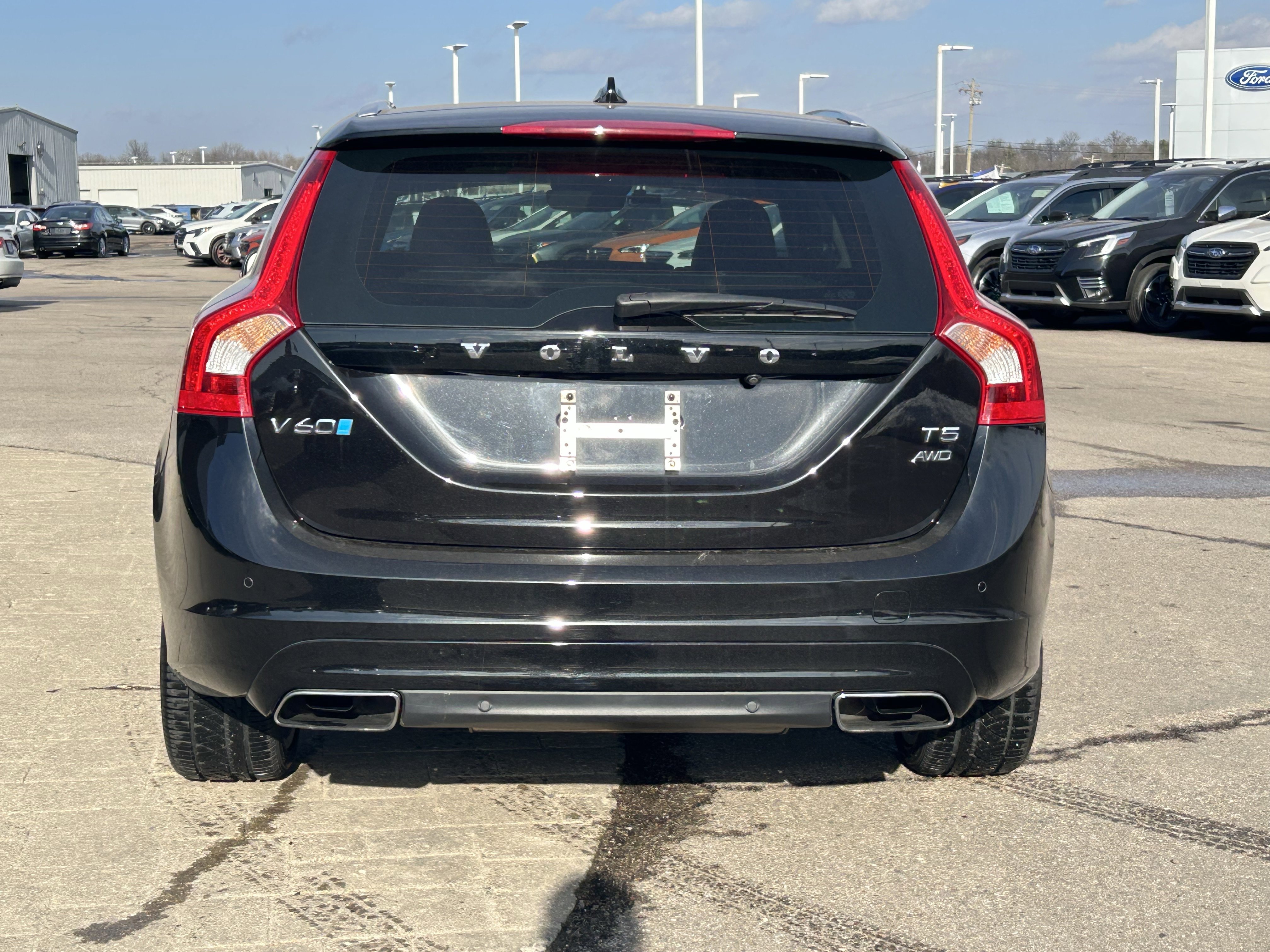 Used 2017 Volvo V60 T5 Platinum w/ Climate Package image 6