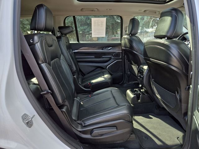 Used 2022 Jeep Grand Cherokee L Limited w/ Black Appearance Package RWD image 37