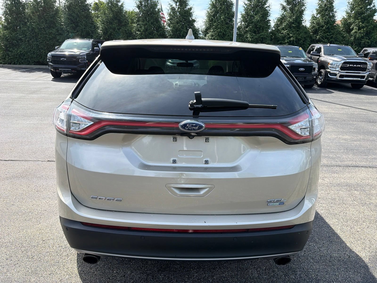 Used 2017 Ford Edge SEL AWD/4WD image 4