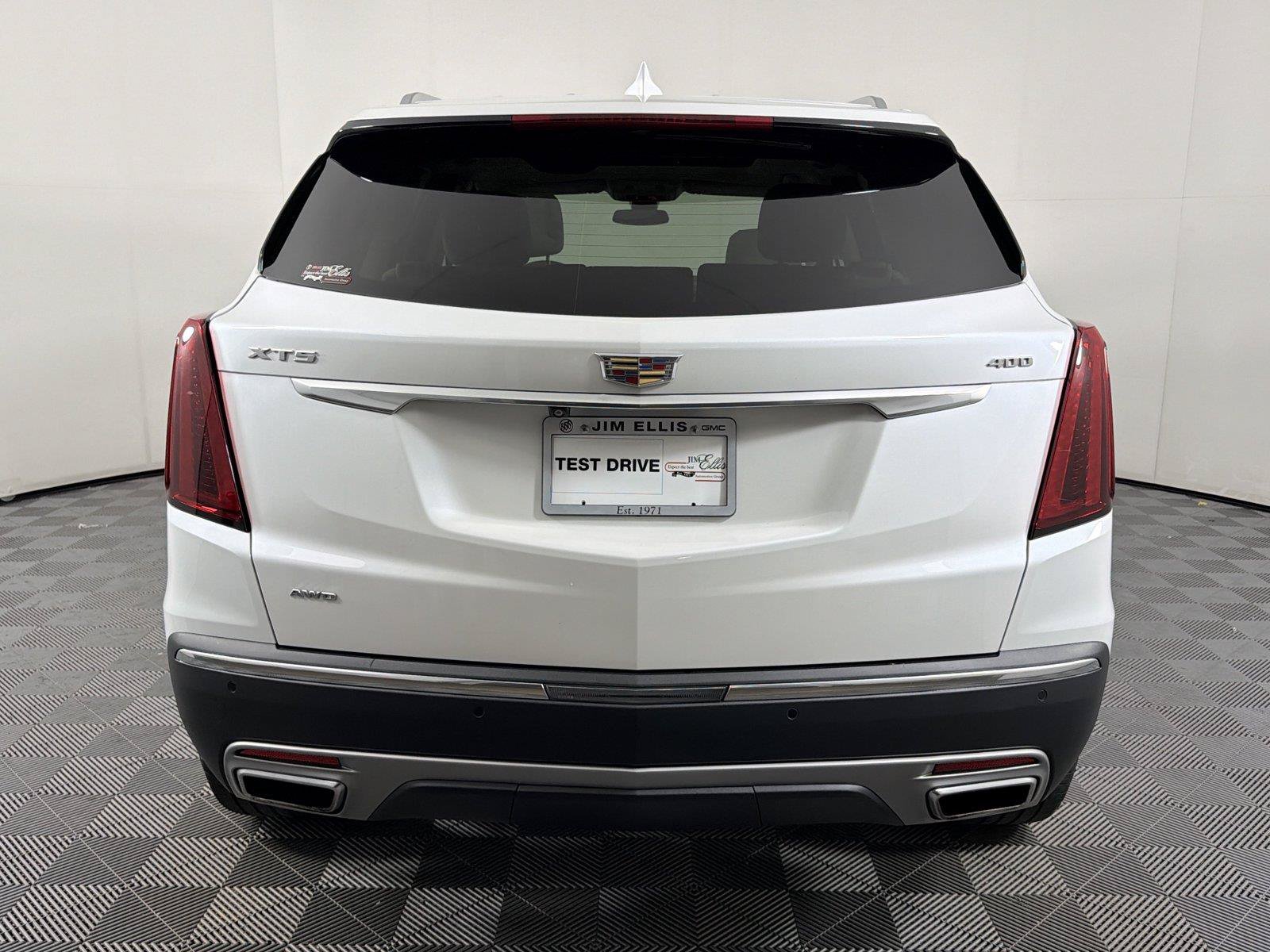 Certified 2024 Cadillac XT5 Premium Luxury AWD/4WD image 5