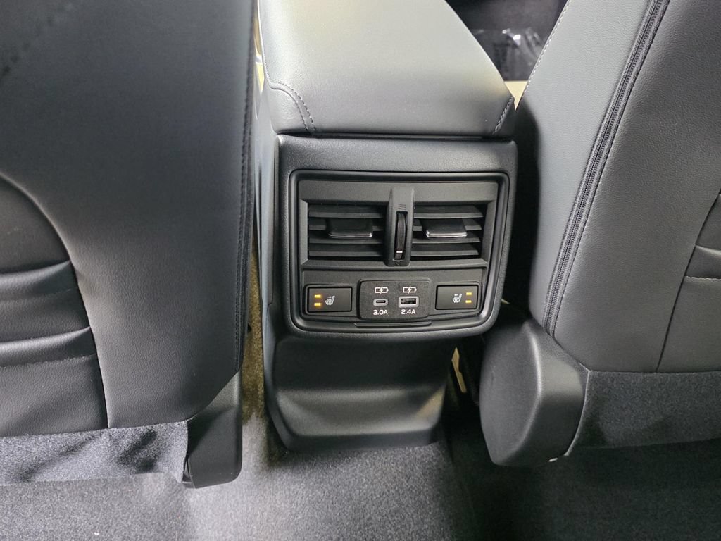 New 2026 Subaru Outback Limited AWD/4WD image 13