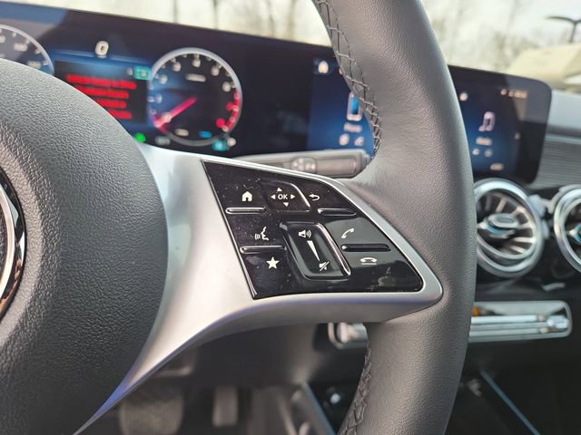 New 2026 Mercedes-Benz GLB 250 4MATIC image 19