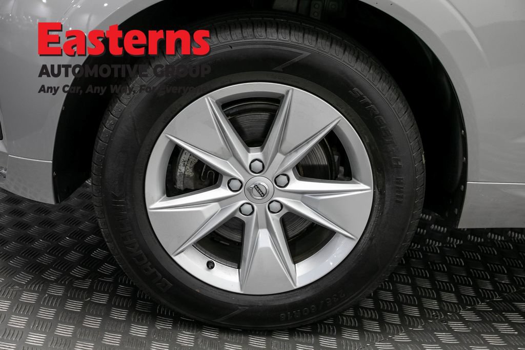 Used 2022 Volvo XC60 B5 Momentum AWD/4WD image 32