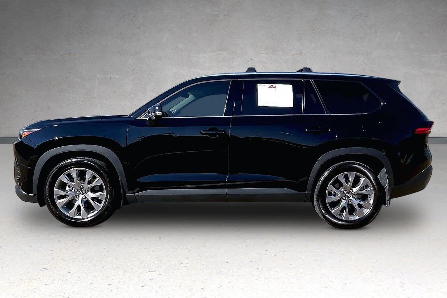 Used 2025 Toyota Grand Highlander FWD image 3