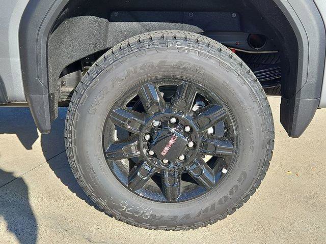 New 2026 GMC Sierra 2500 AT4 w/ AT4 Premium Plus Package image 75