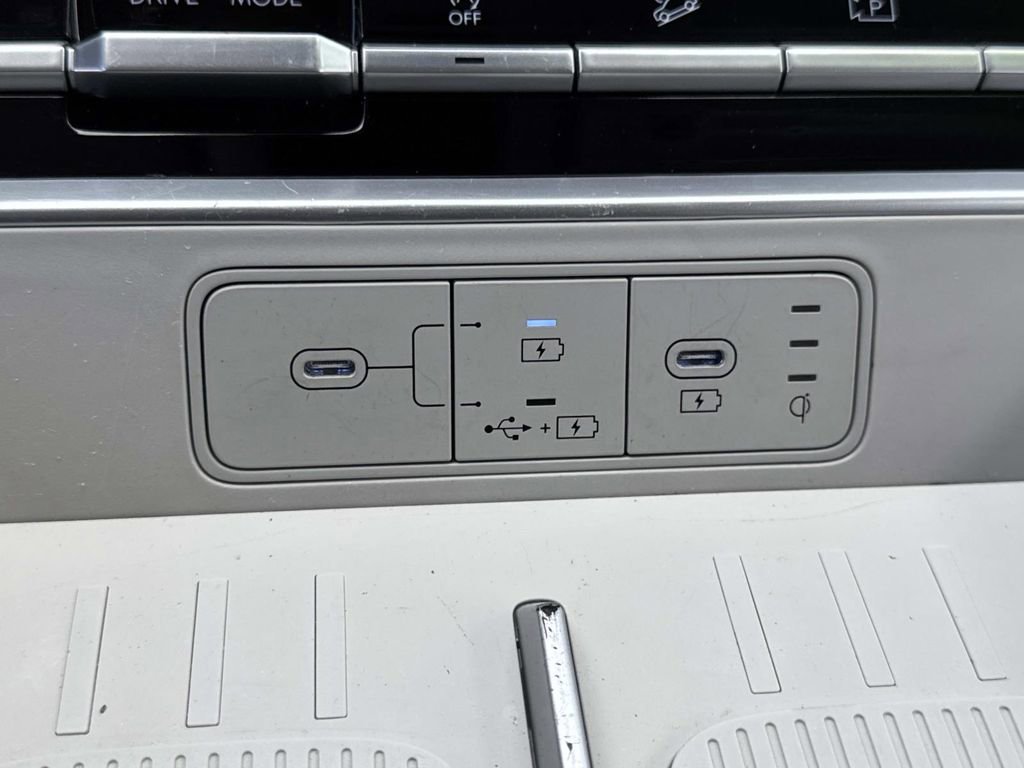 Certified 2025 Hyundai Santa Fe SEL image 14