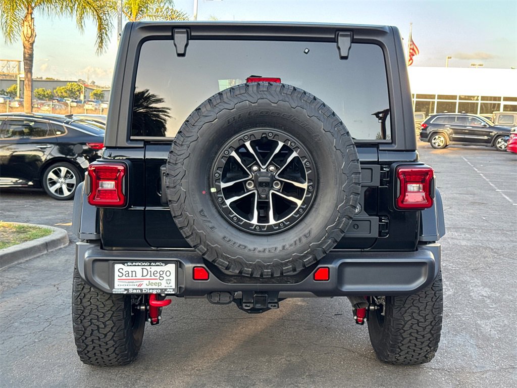 New 2025 Jeep Wrangler Unlimited Rubicon w/ XTREMEE 35" Tire Package image 18